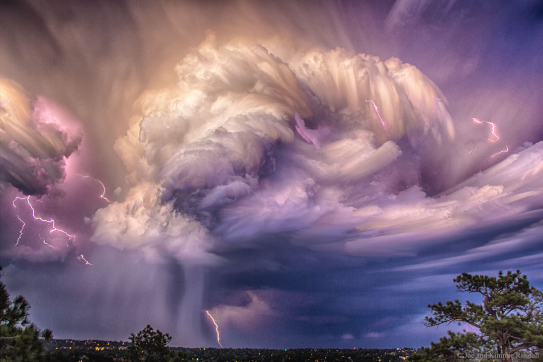 200927 Lightning over Colorado Joe Randall Günün Astronomi Görseli (APOD/NASA) | 27/09/20