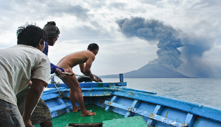 2011'de gerçekleşen Krakatau patlaması (Shutterstock)