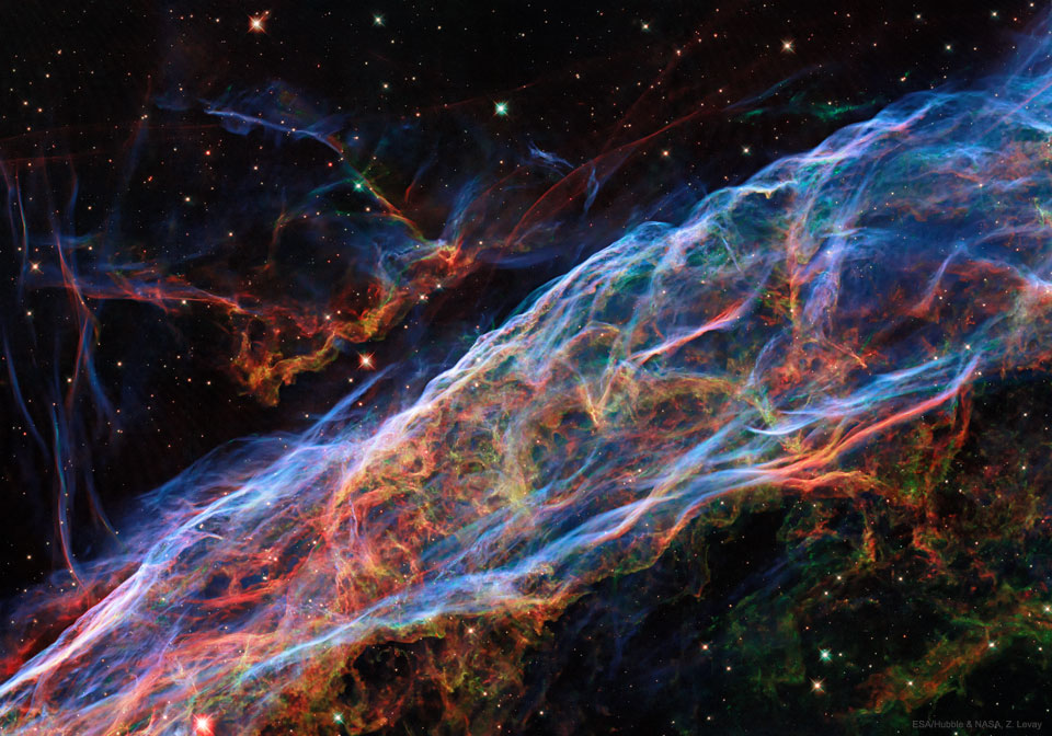 210405 Veil Nebula Wisps of an Exploded Star APOD/NASA: Peçe Bulutsusu: Patlamış Bir Yıldızın Parçacıkları